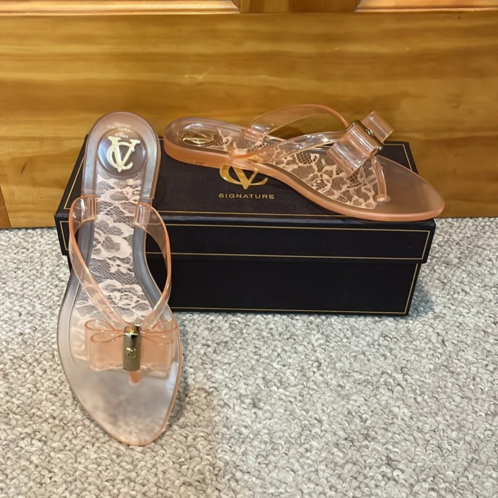 Vince Camuto Signature Baraka Nude Jelly Flip Flops - Picture 7 of 8